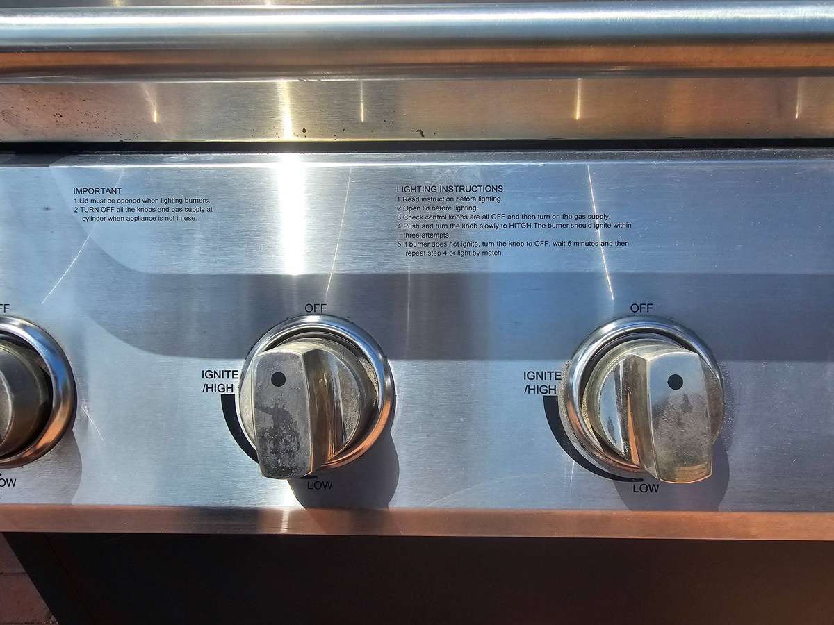 Megamaster 4-Burner Patio Gas Braai