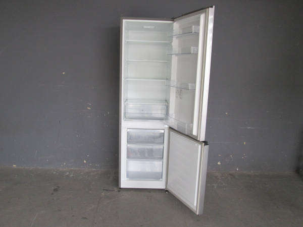 Hisense Fridge with Bottom Freezer