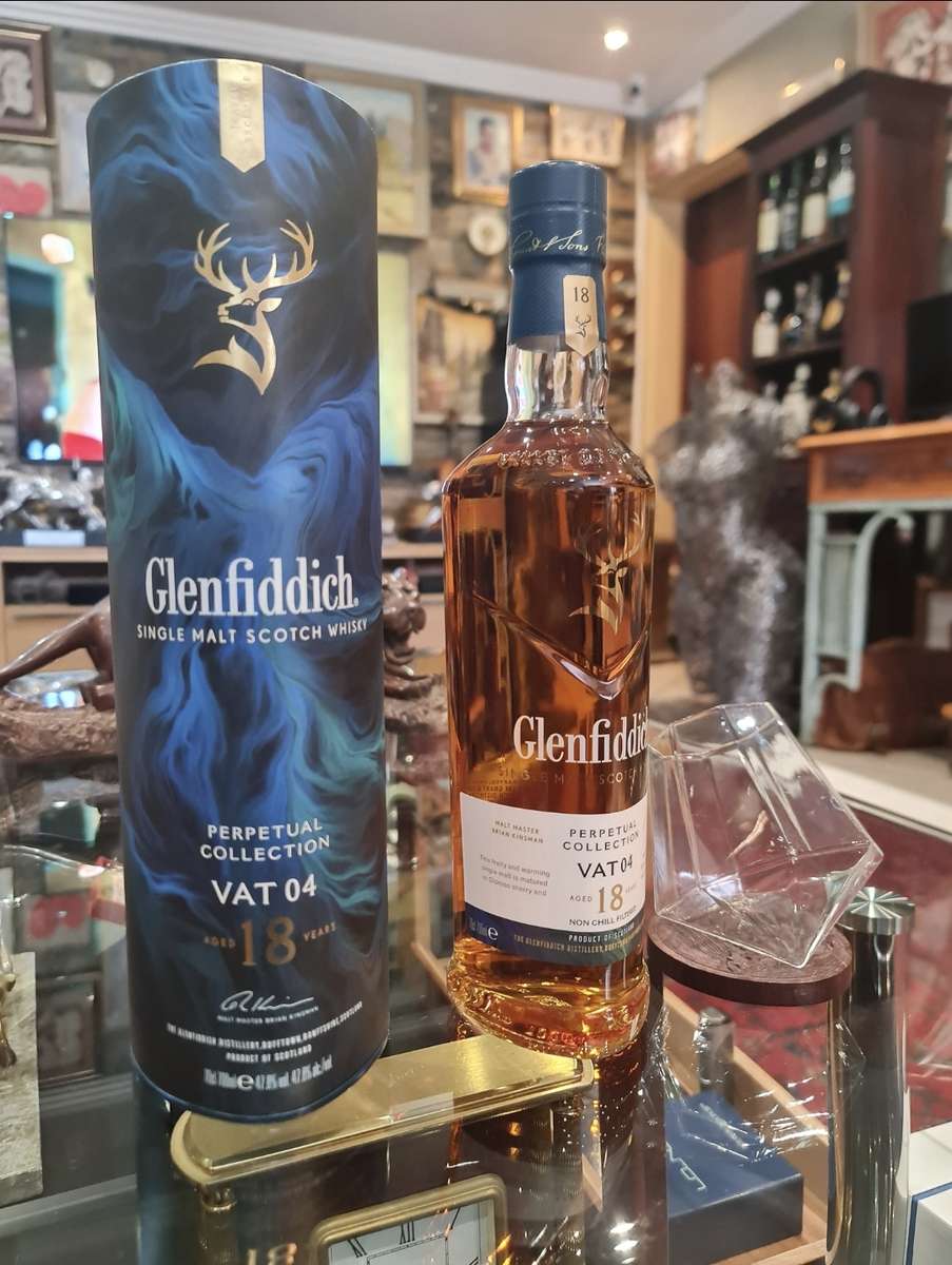 Glenfiddich Perpetual Collection VAT 04 Aged 18 Years
