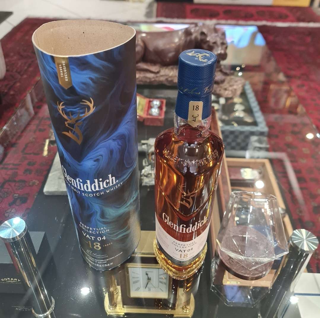 Glenfiddich Perpetual Collection VAT 04 Aged 18 Years