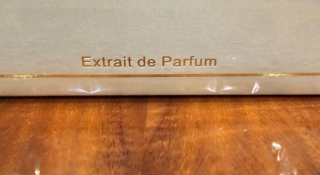 Nishane Hacivat Oud Extrait de Parfum