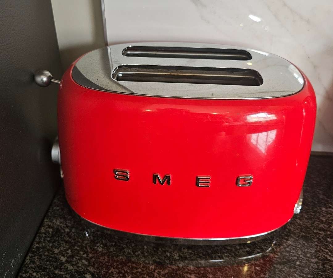 Smeg Retro 2 Slice Toaster Red