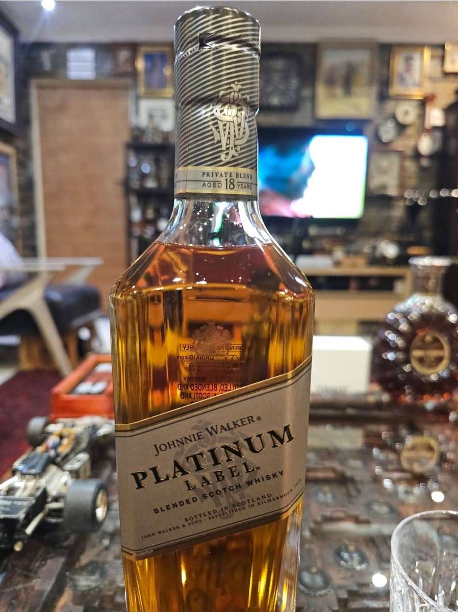 Johnnie Walker Platinum Label 18 Year