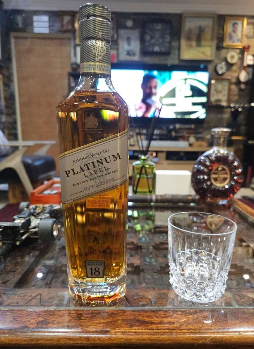 Johnnie Walker Platinum Label 18 Year