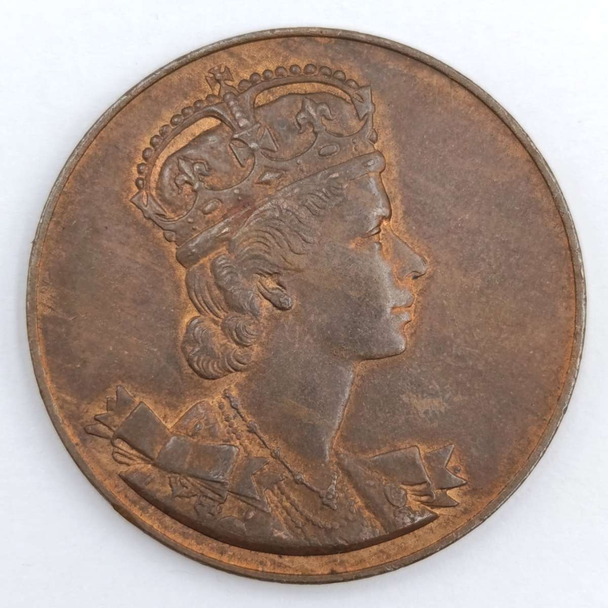 Canadian 1953 coronation of Elizabeth 2 medallion