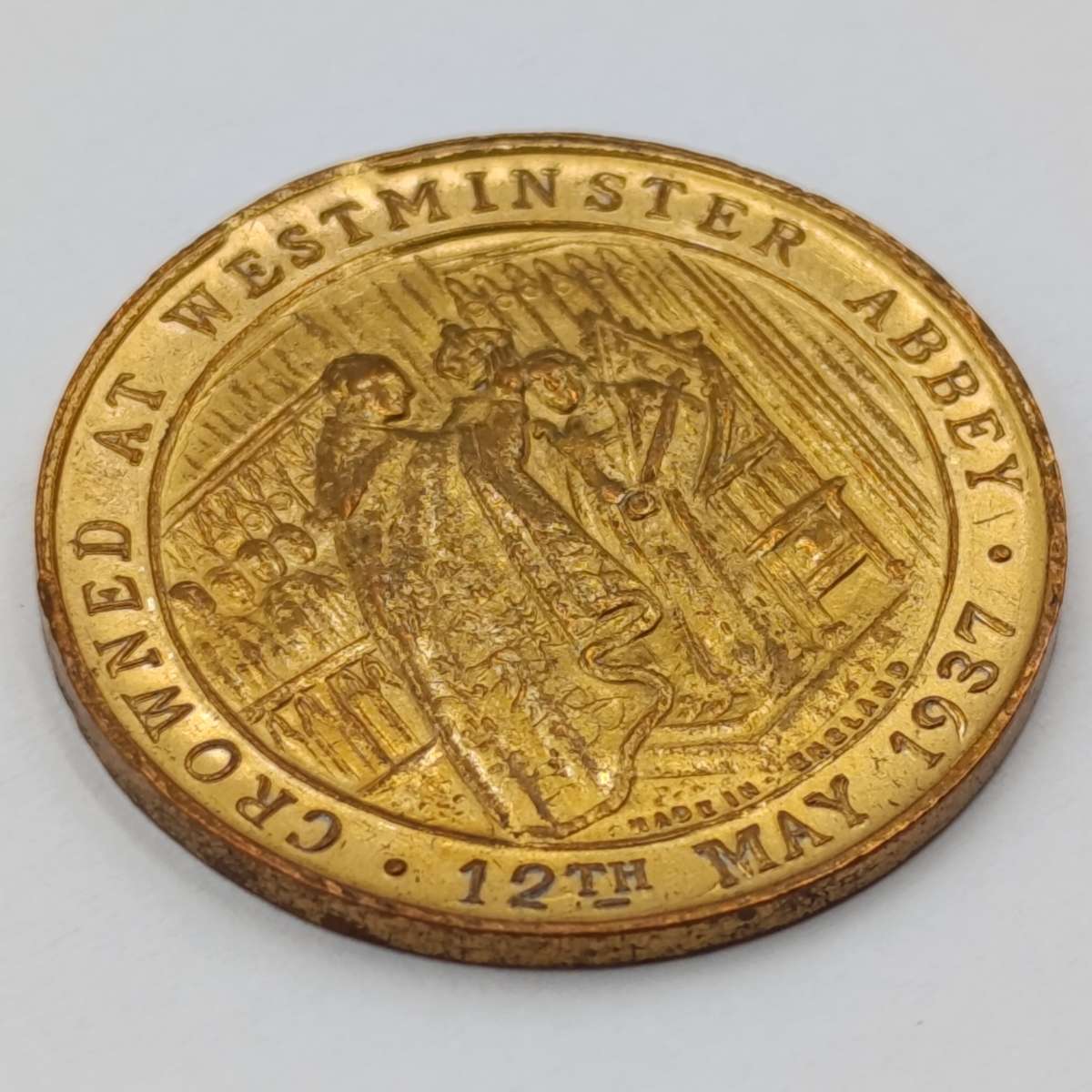 George 6 crowning 1937 medallion
