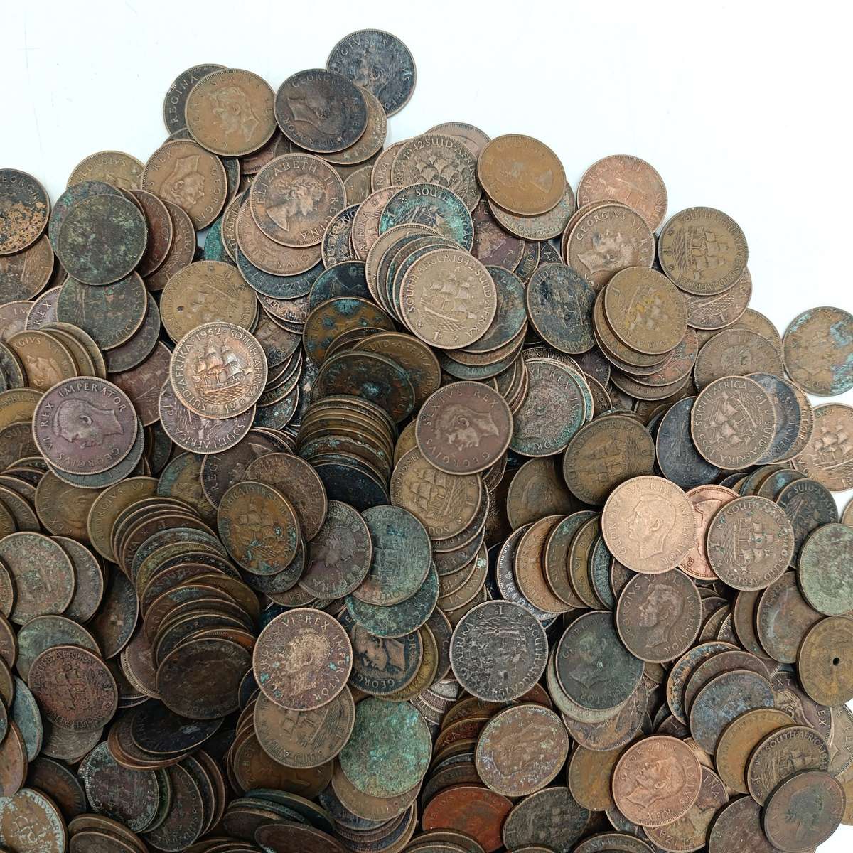 More than 6kg of old South African pennies - about 650 coins