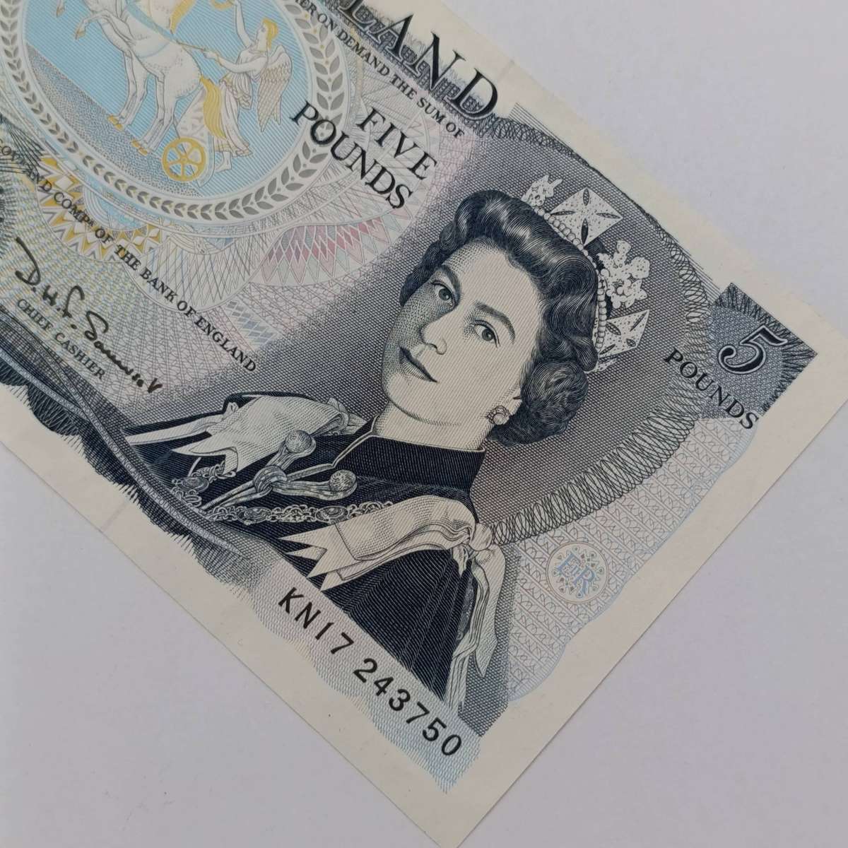 Bank of England 5 Pounds AU