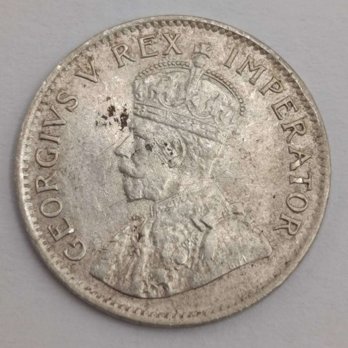 South Africa 1933 silver 3d coin - XF+ condition