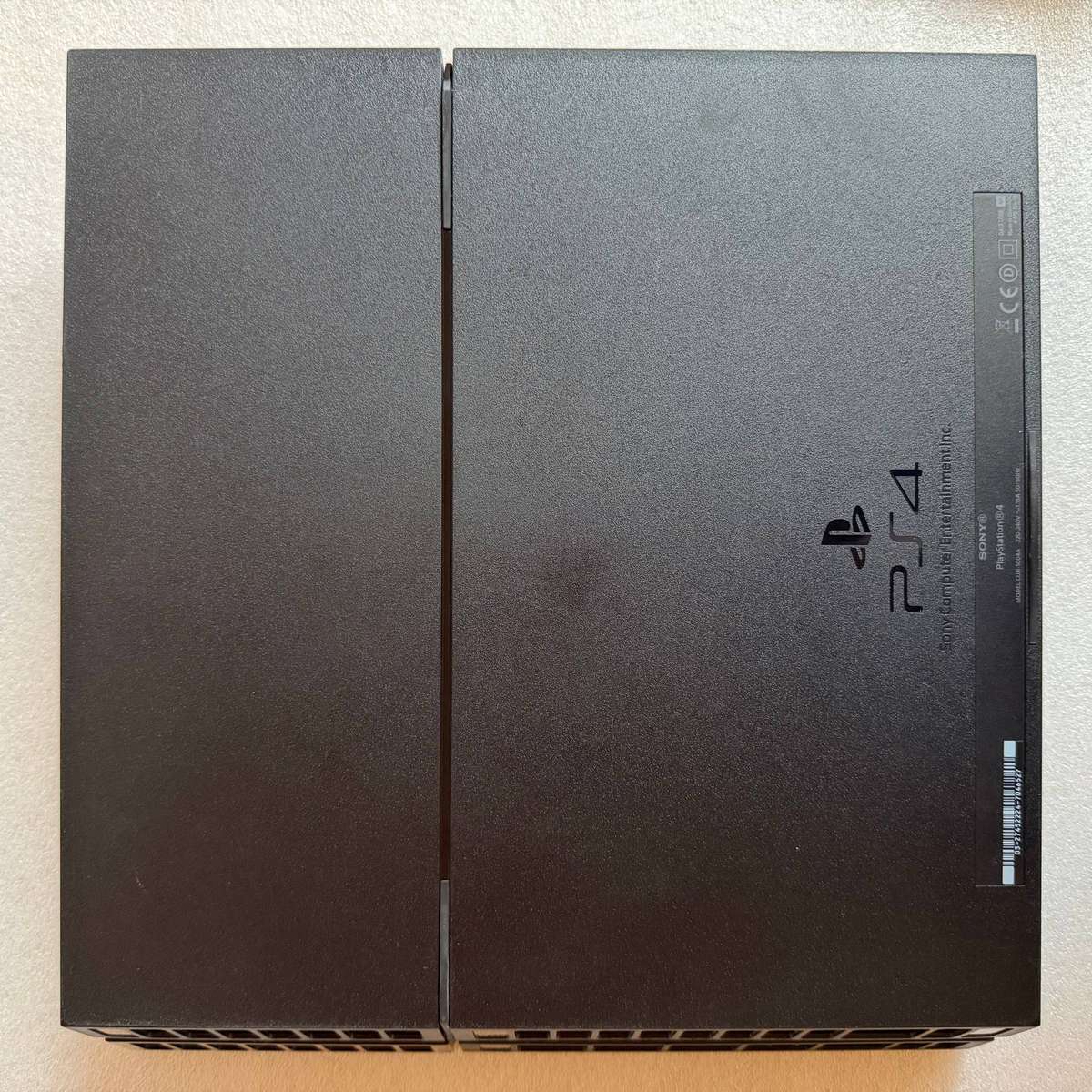 Sony PlayStation 4 500GB + 1 Controller