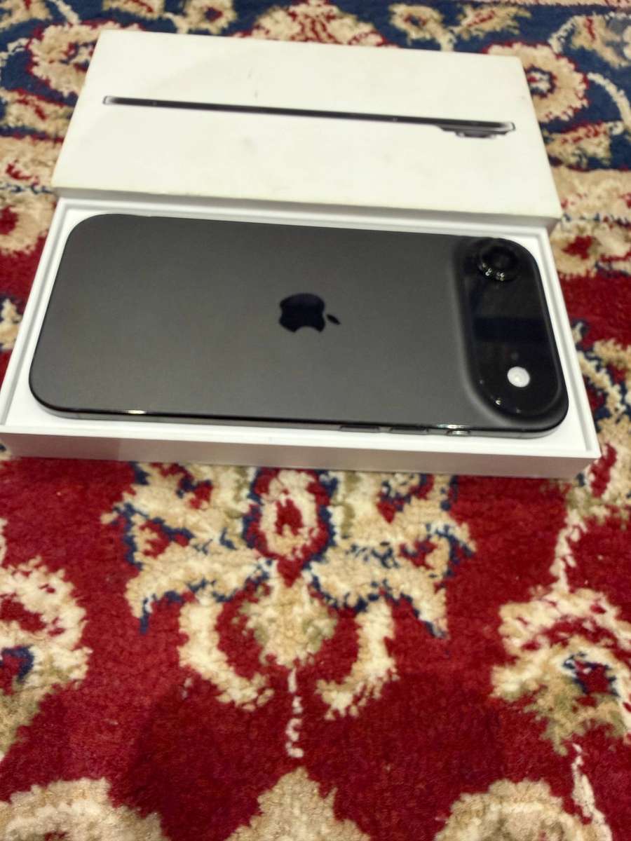 iPhone 17 Air 256GB Like new Battery Health 100%
