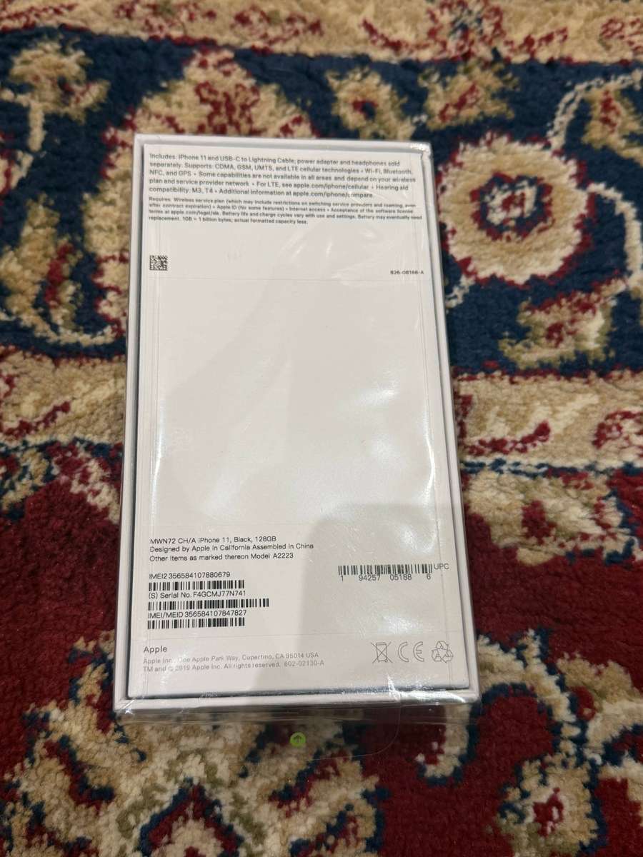 iPhone 11 128GB Black Sealed
