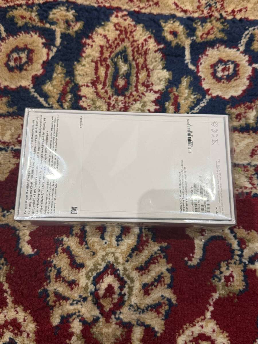 iPhone 11 128GB Black Sealed