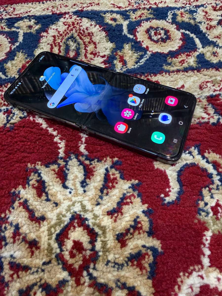 Samsung Galaxy Zflip 4 256GB