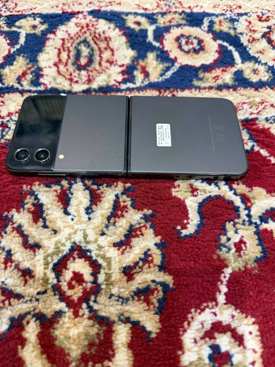 Samsung Galaxy Zflip 4 256GB