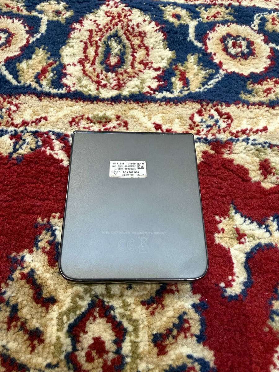 Samsung Galaxy Zflip 4 256GB