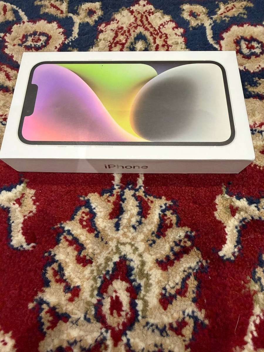 iPhone 14 128GB Sealed Starlight