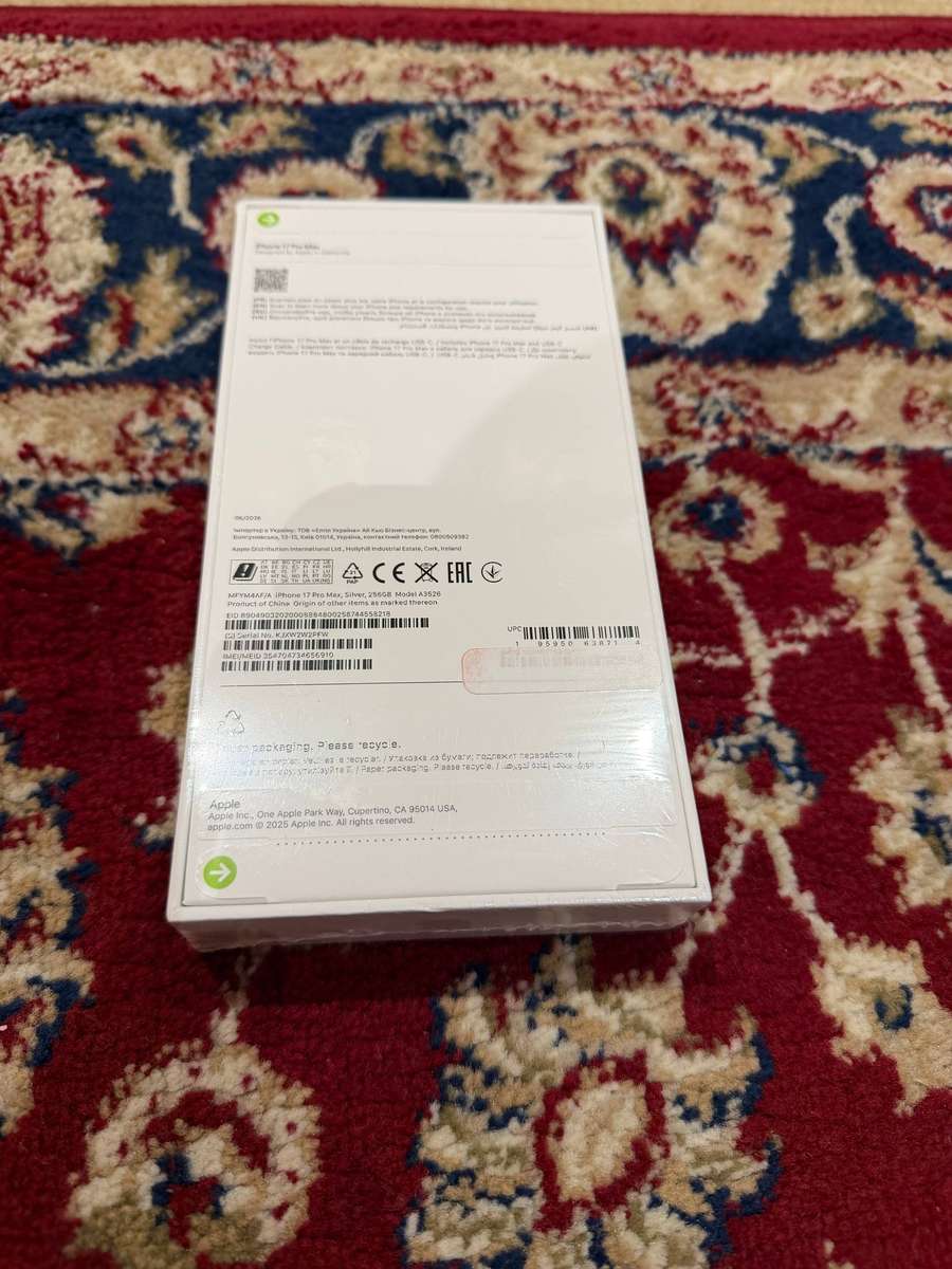 iPhone 17 Pro Max 256GB Silver Brand new sealed