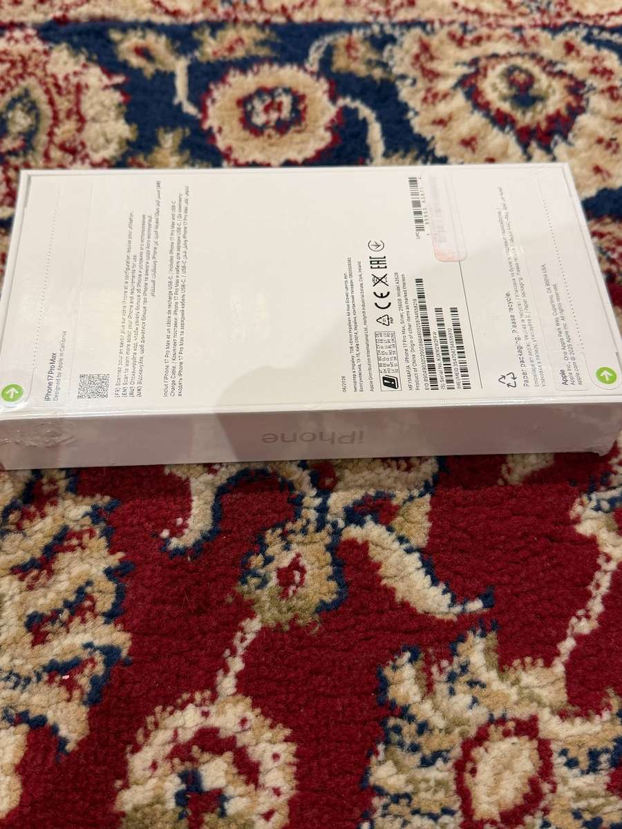 iPhone 17 Pro Max 256GB Silver Brand new sealed