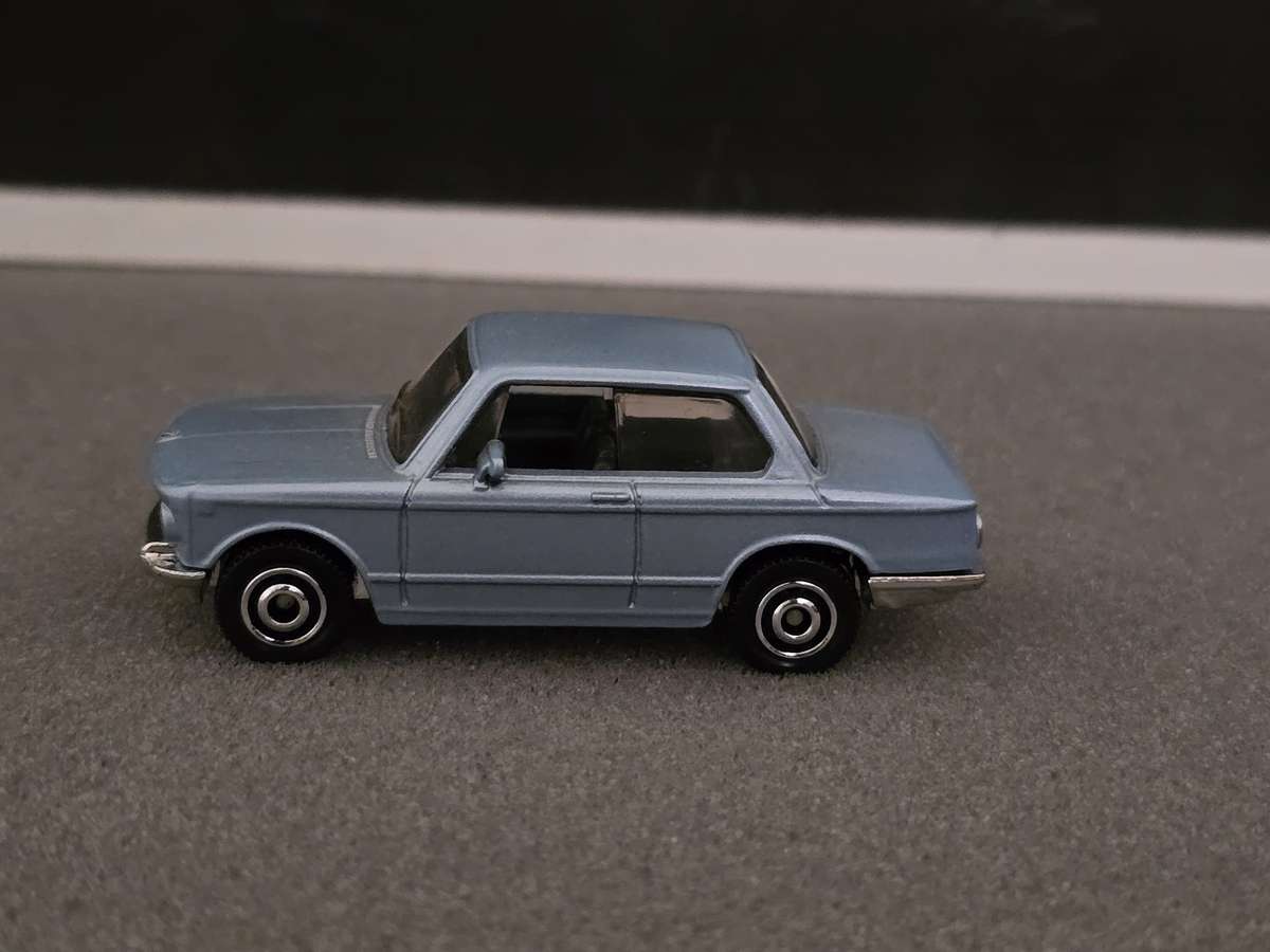 MATCHBOX 1969 BMW 2002 (MADE IN THAILAND)