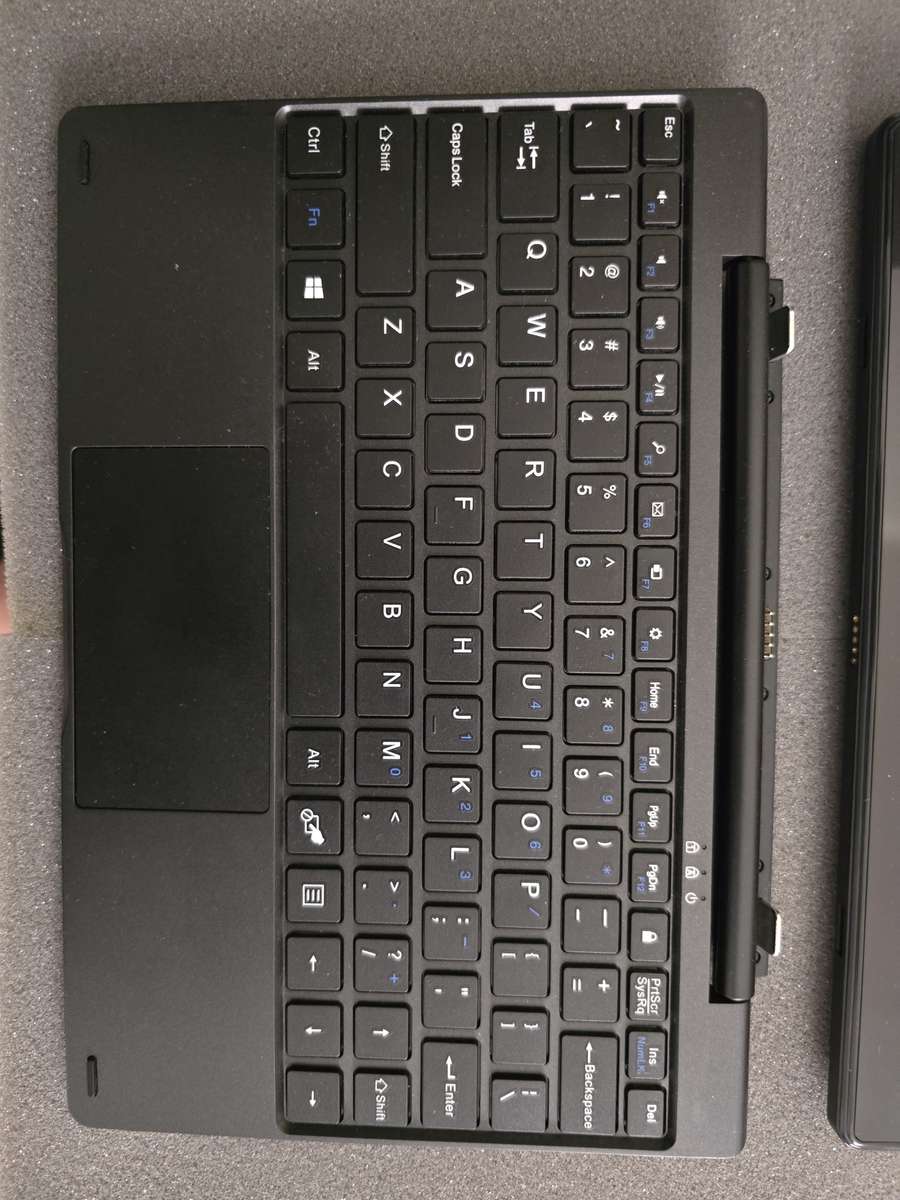 64gb Mecer 2-in-1 Windows Tablet (MW10Q16+LTE)