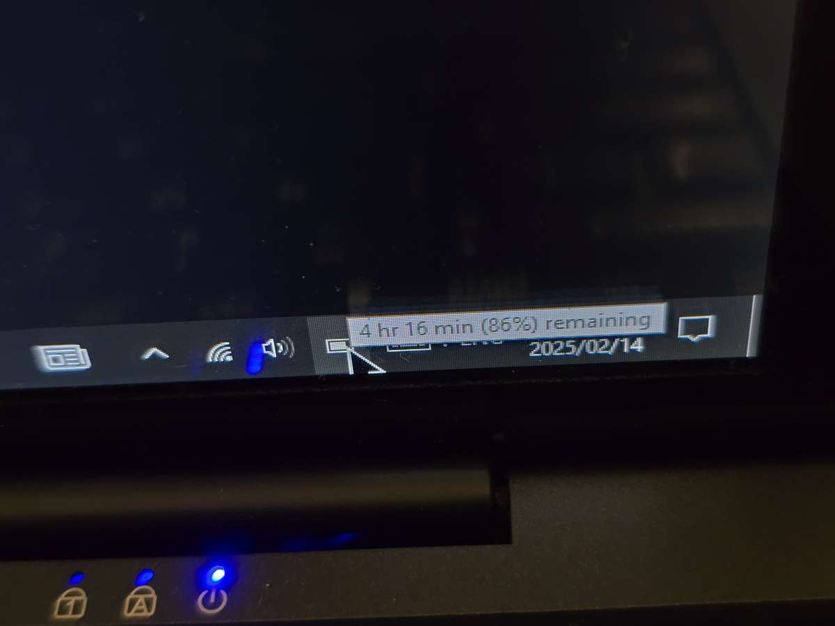 64gb Mecer 2-in-1 Windows Tablet (MW10Q16+LTE)