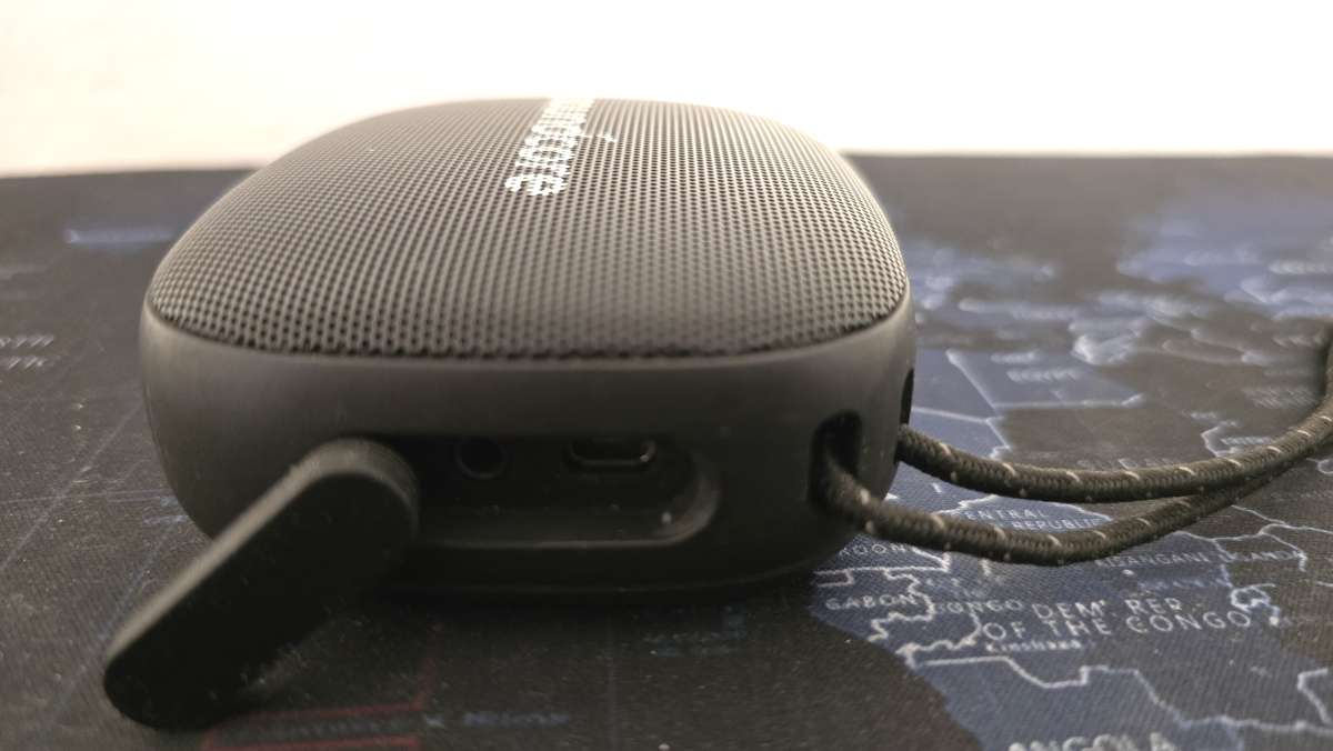 Anker Icon Mini, Waterproof Bluetooth Speaker with Explosive Sound, IP67 Wcore