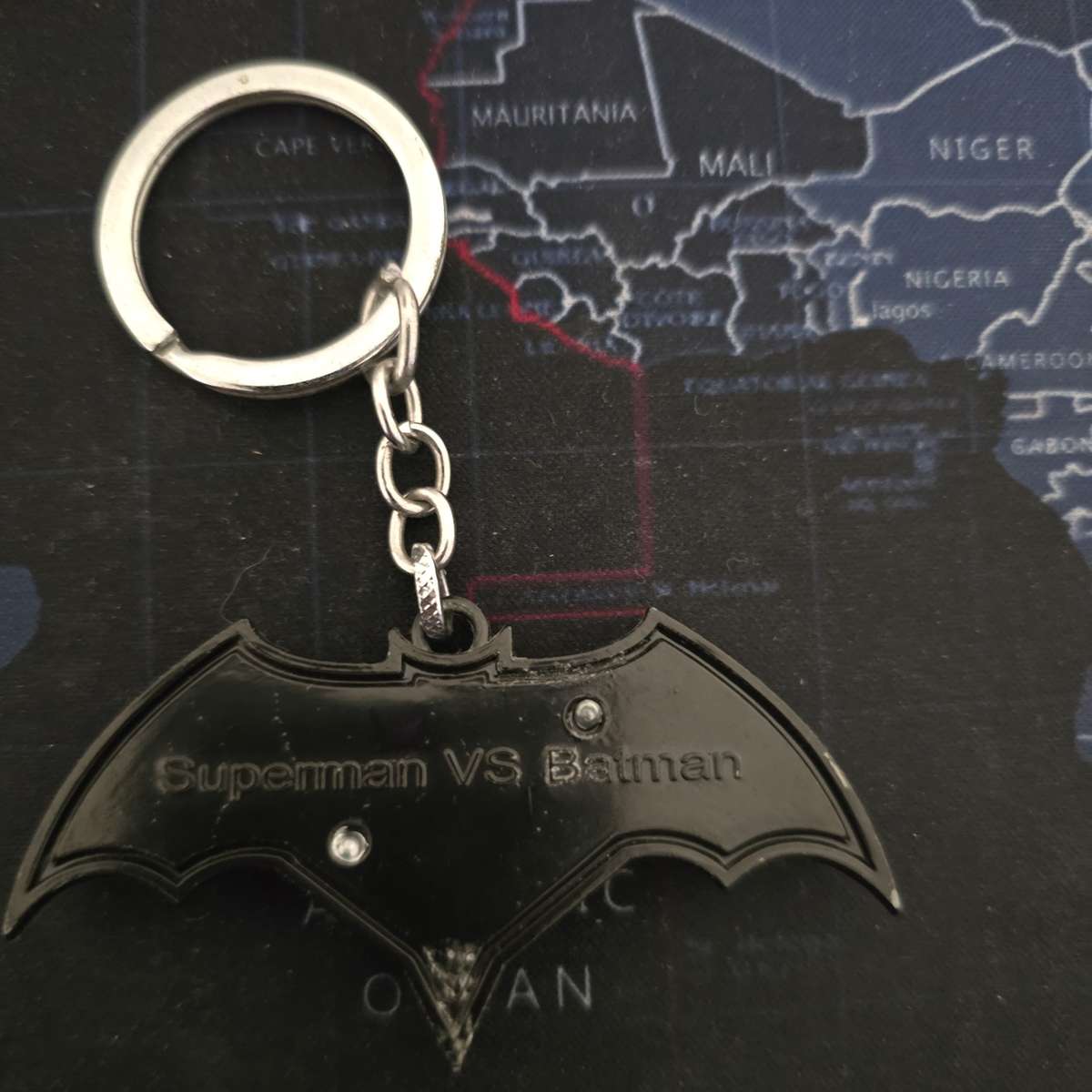 BATMAN SUPERMAN ANNUAL #3 + keychain