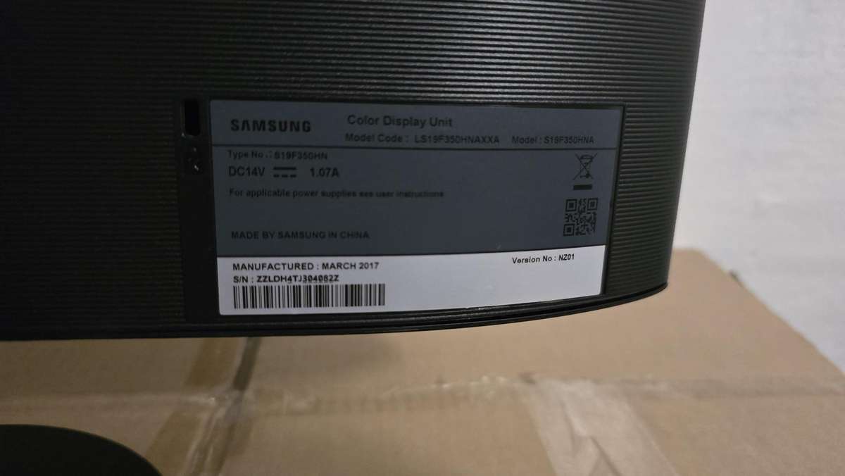 Samsung Monitor LED | 19"
