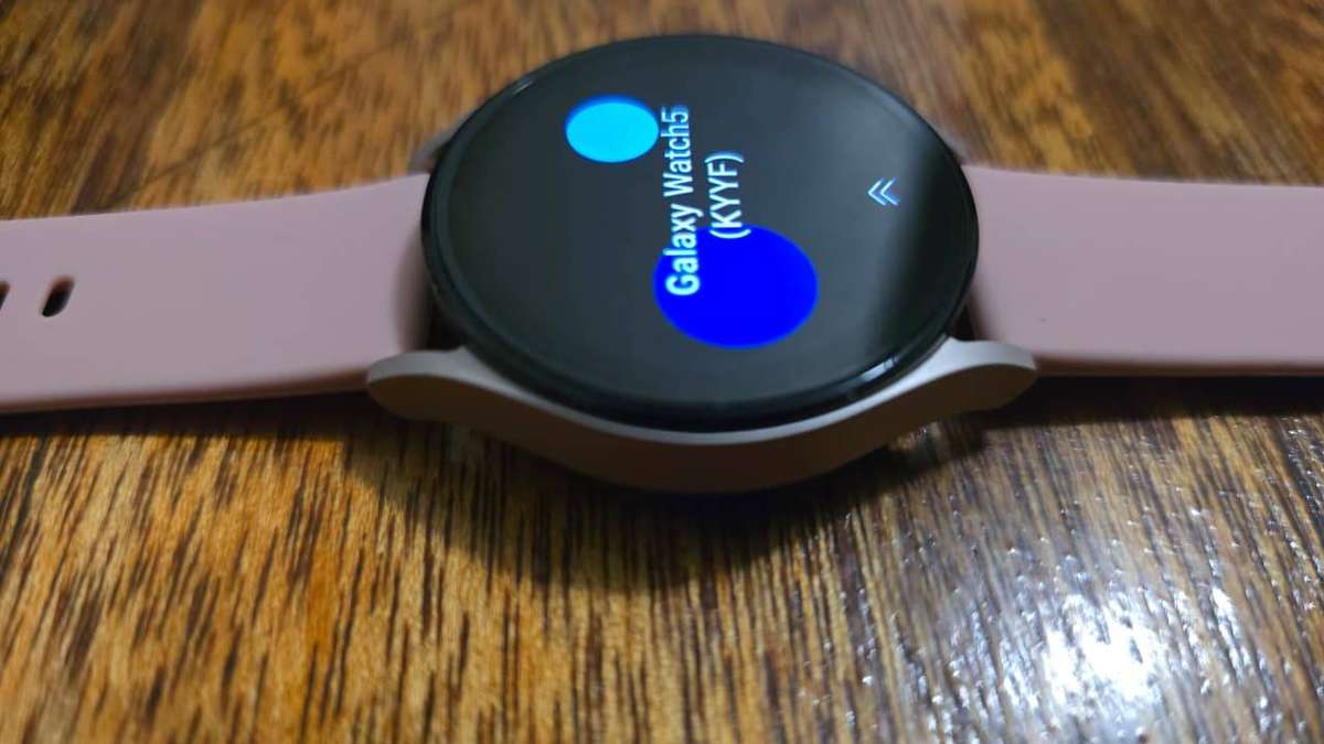 Samsung Galaxy Watch 5 (Rose Gold) With Box & Charger
