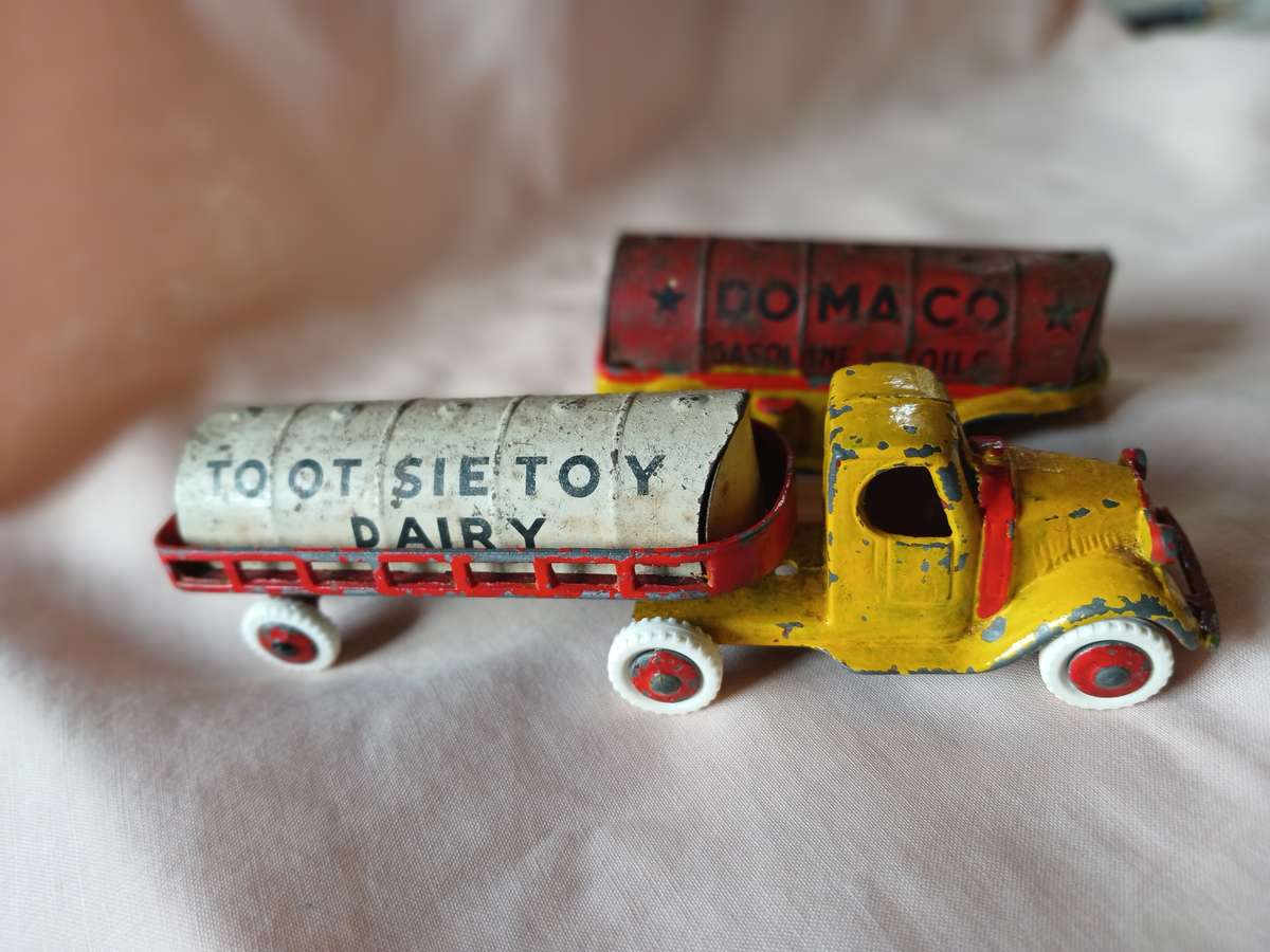 Tootsie toys.Rare Mack truck with two tankers.circa 1930's.Made in USA.Like dinky.