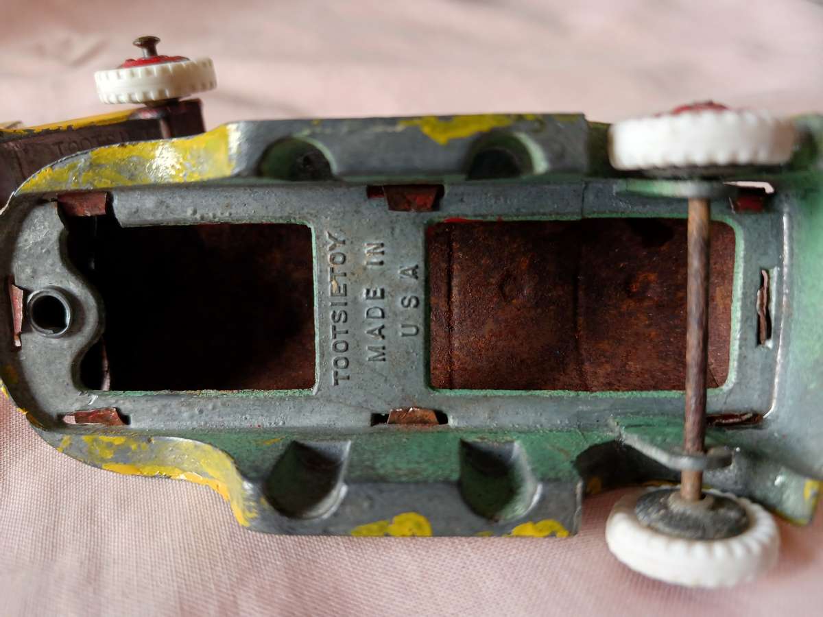 Tootsie toys.Rare Mack truck with two tankers.circa 1930's.Made in USA.Like dinky.