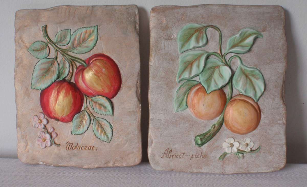 Arty wall hangings. Beautifully moulded and hand painted fruit, apples and apricots. Kitchen decor.