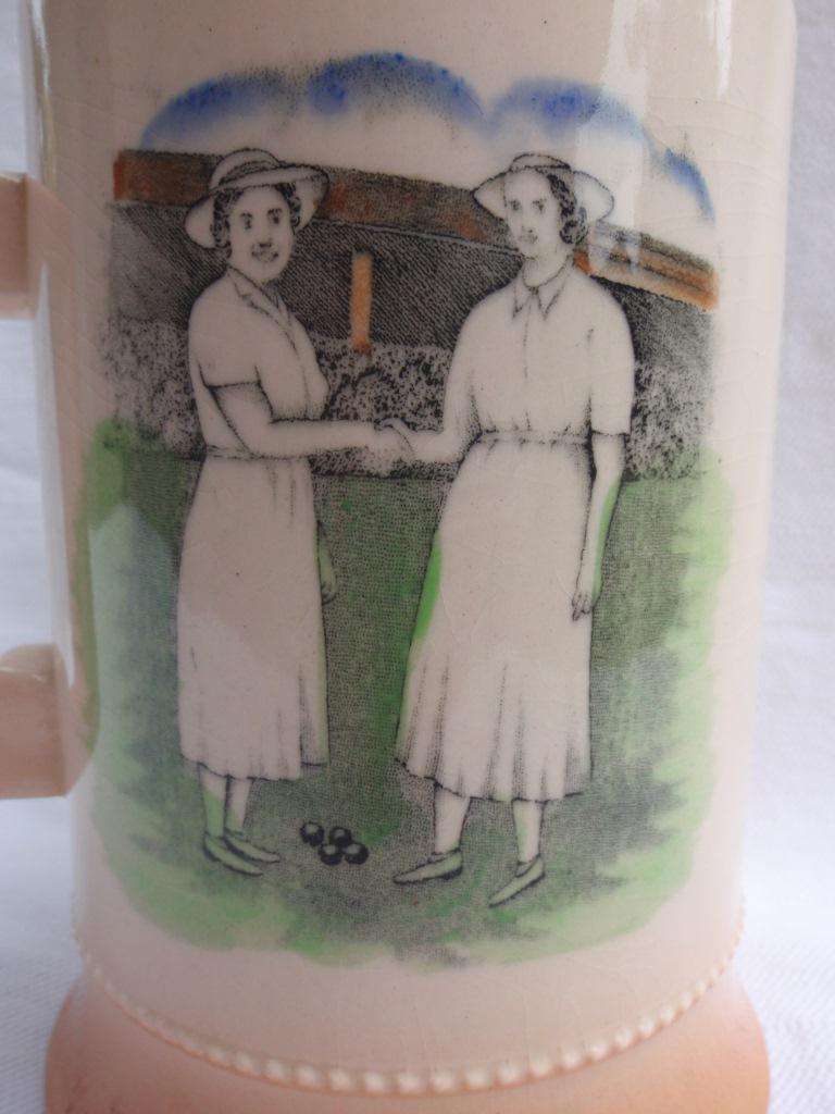 Vintage - bowling tankard  by Royal Bradwell, England Arthur Wood. Quaint and collectible