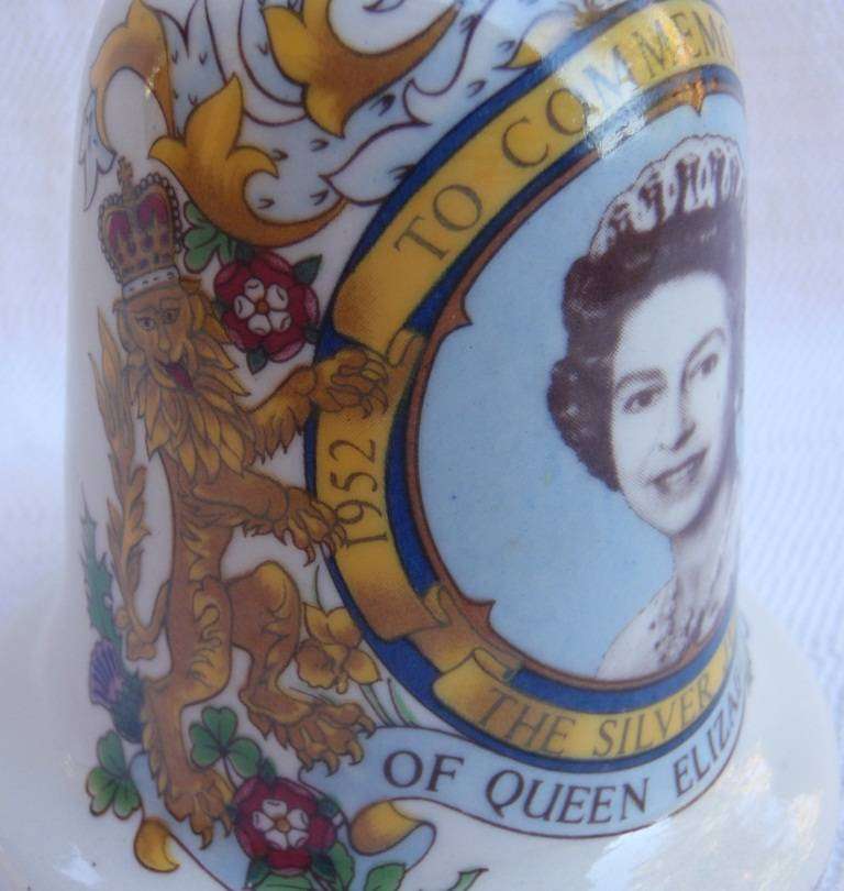 Royal collectible - Queen Elizabeth - potpourri bell - commerating silver jubilee