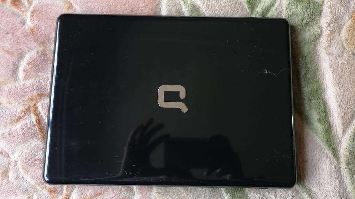 Comapaq Presario CQ40 Laptop
