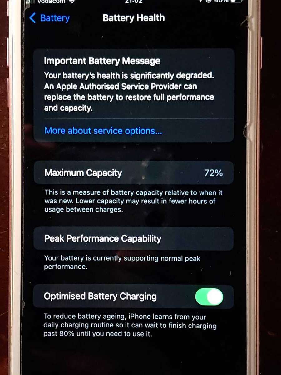 iPhone 7 Plus (128GB) (Battery 72%)