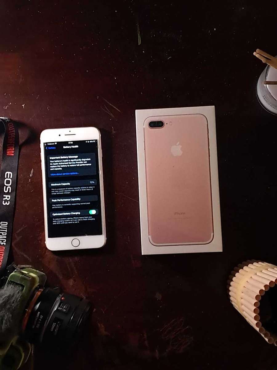 iPhone 7 Plus (128GB) (Battery 72%)