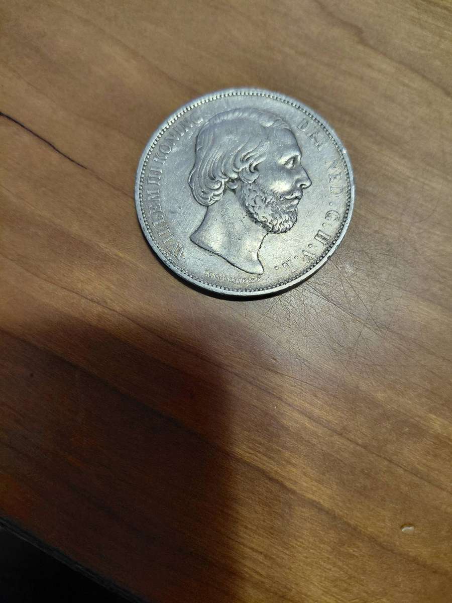 LARGE DUTCH SILVER CROWN SIZE 1874  2 AND A HALF GULDEN HIGH GRADE