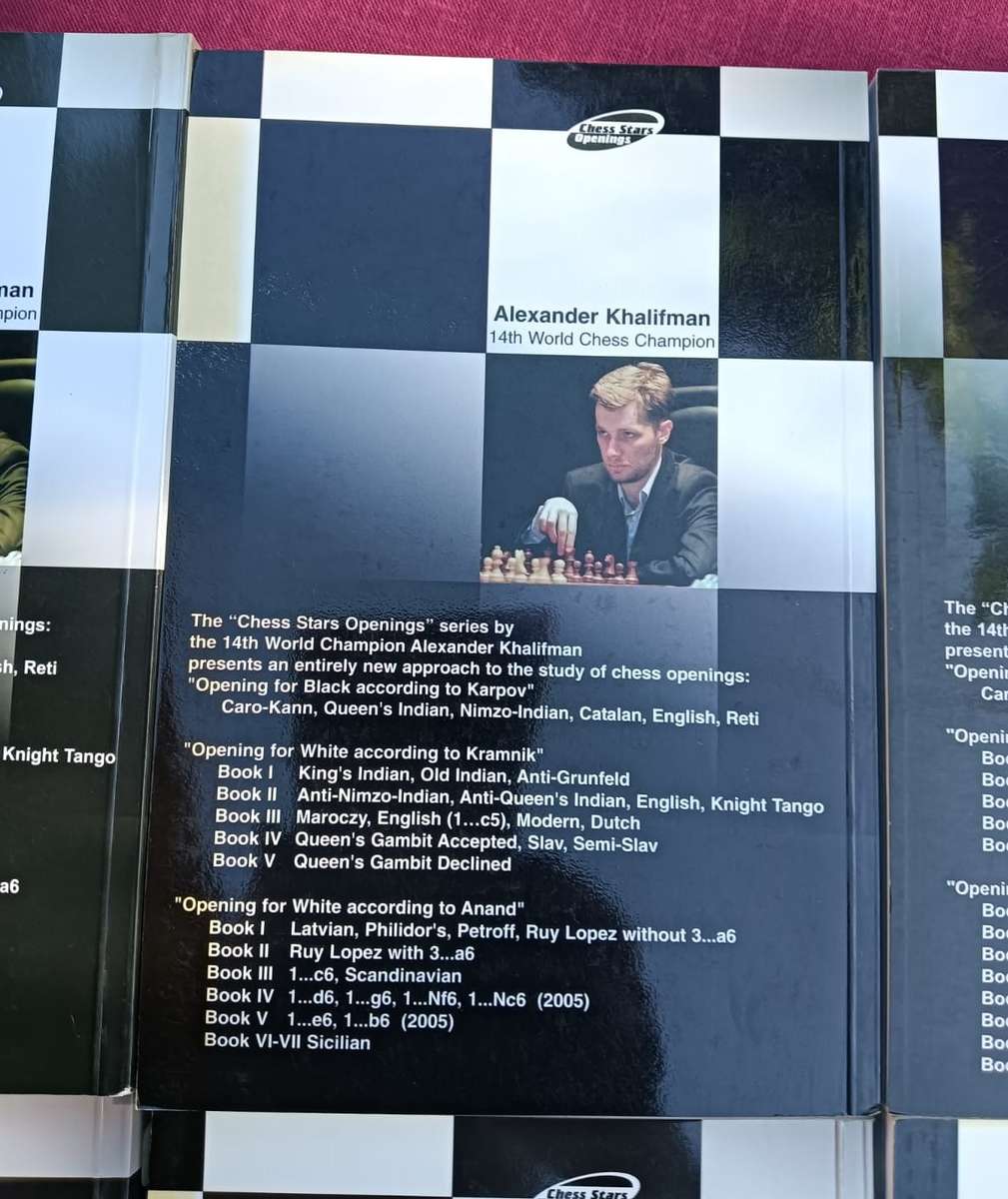 "Vishy" Anand (5 x Chess World Champion) 12 Volume Chess Opening Repertoire for White with 1e4