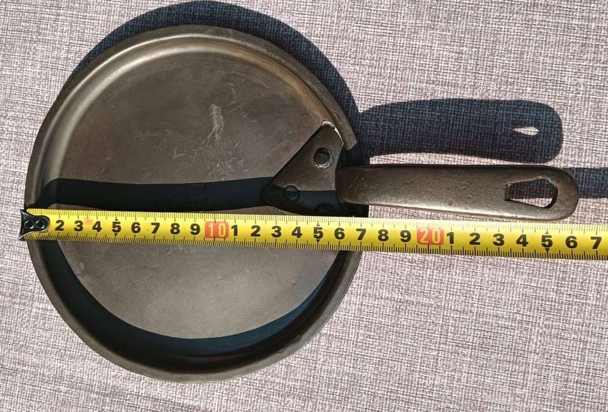 Antique French Copper Saucepan Lid with Copper Riveted Handle Heavy 568g