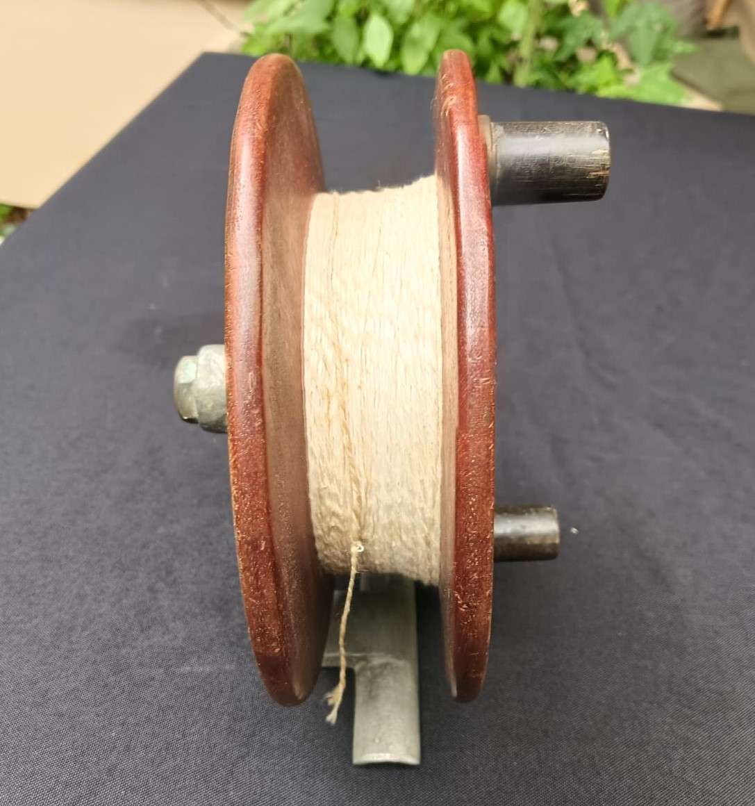 Cool 1920s Spearback Nottingham Wooden Fishing Reel with Two Handles and Cotton Cord Line
