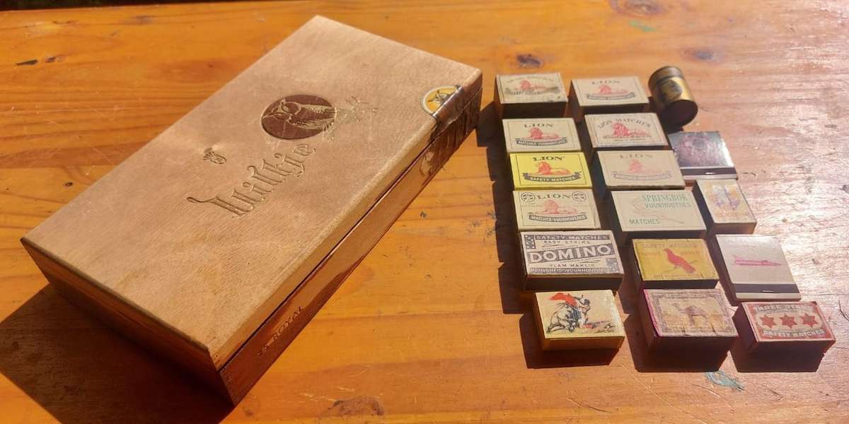 Vintage Matchbook and Matchbox Collection (51 Match books/boxes) in an old Uiltjie Cigar Box