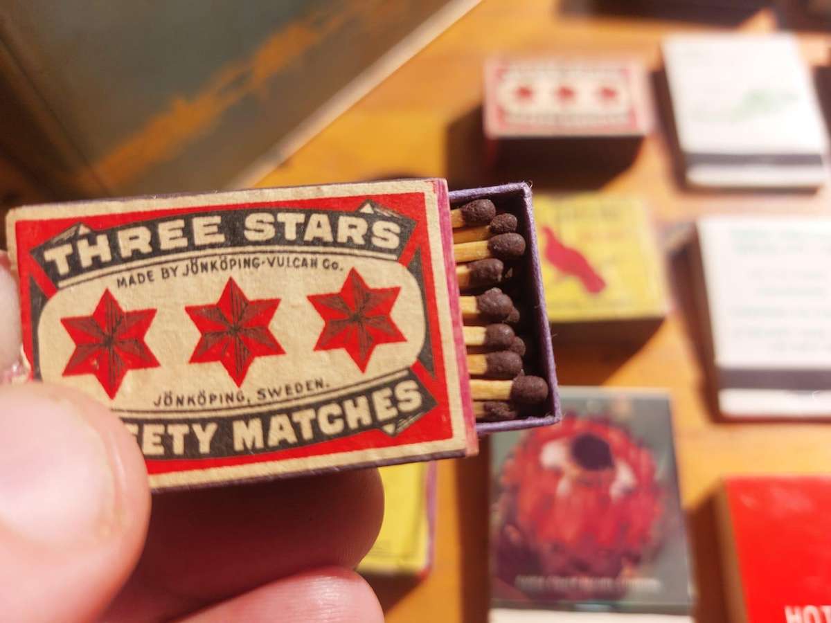 Vintage Matchbook and Matchbox Collection (78 Match books/boxes) in an old Bay of Naples Tin