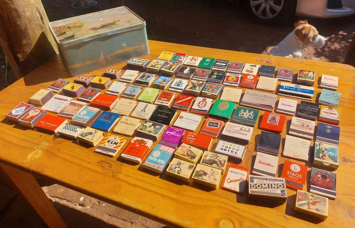 Vintage Matchbook and Matchbox Collection (78 Match books/boxes) in an old Bay of Naples Tin