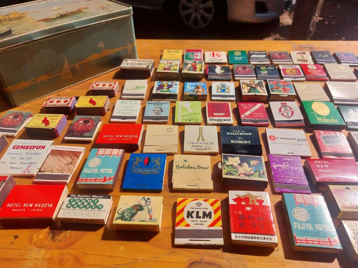 Vintage Matchbook and Matchbox Collection (78 Match books/boxes) in an old Bay of Naples Tin