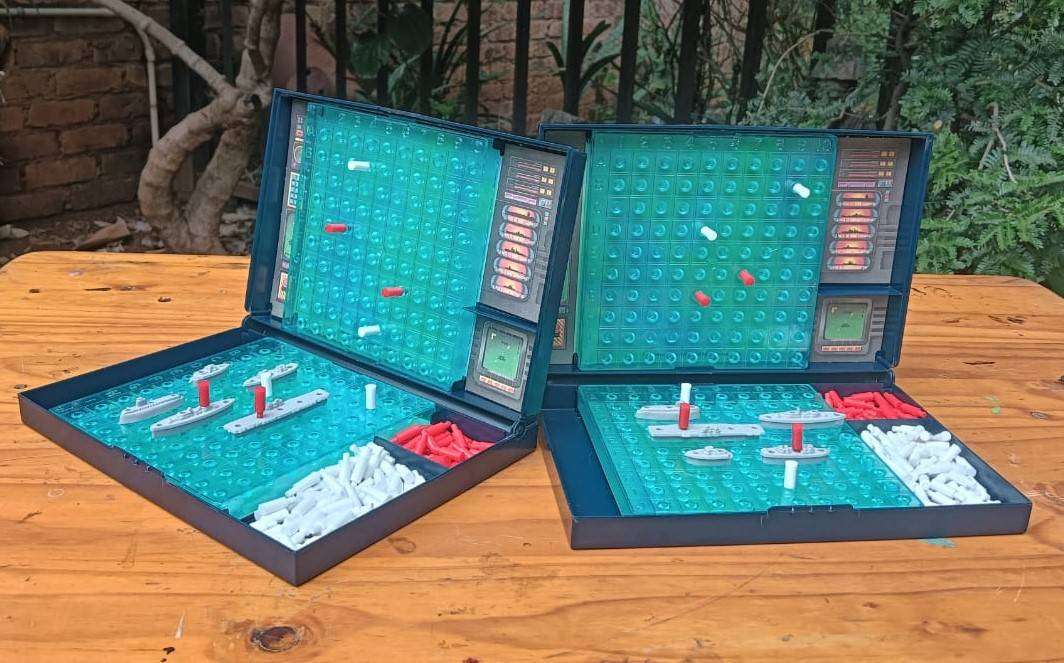 Battleship Vintage 1990 Milton Bradley Classic Naval Combat Game Complete
