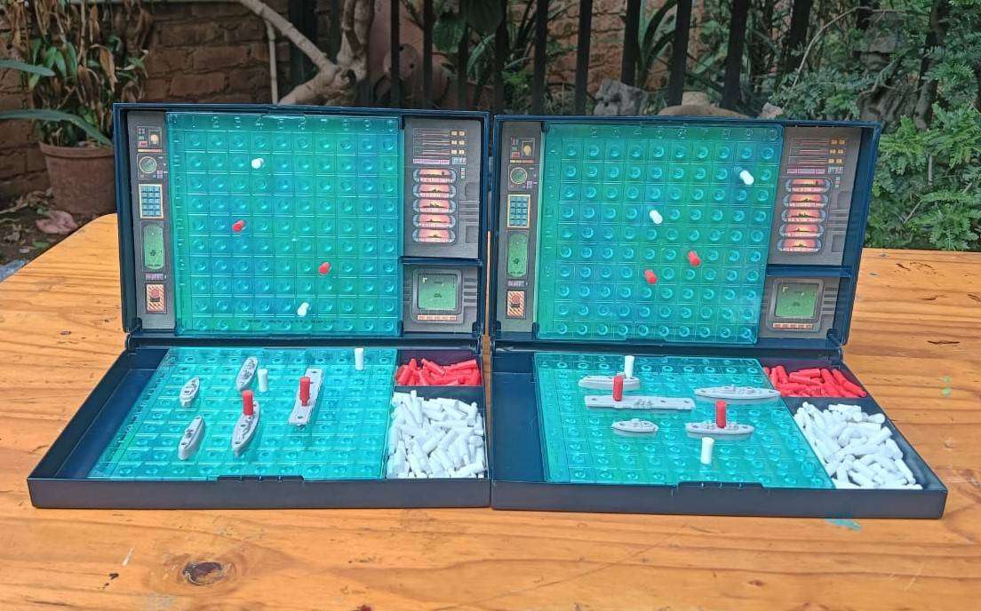 Battleship Vintage 1990 Milton Bradley Classic Naval Combat Game Complete