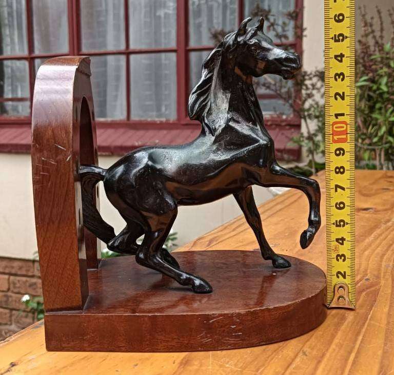 Realistic Brass Horse Sculpture Wooden Horseshoe Bookend