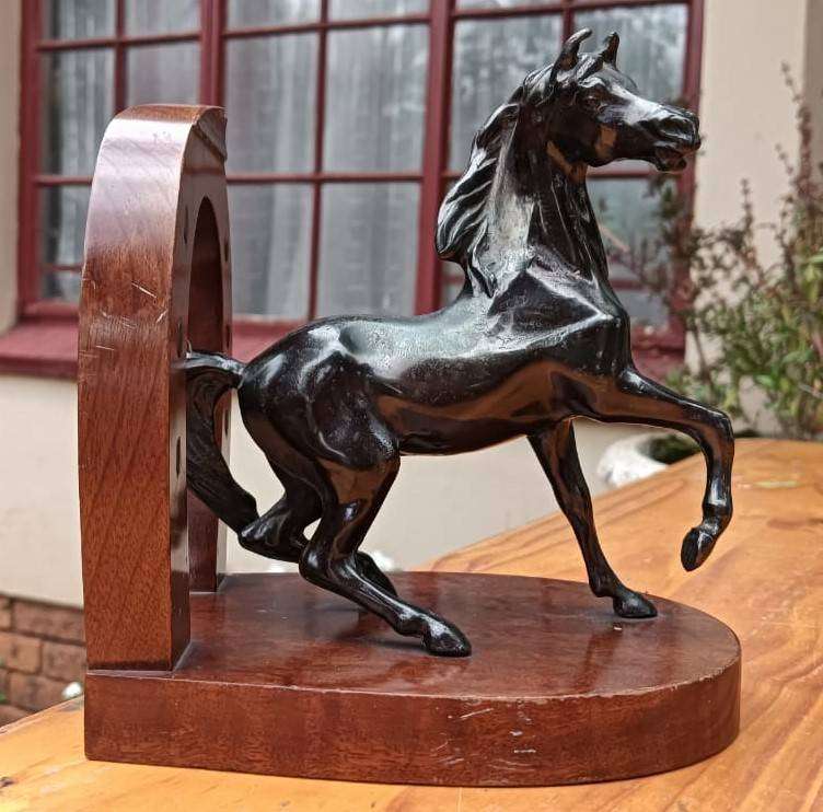 Realistic Brass Horse Sculpture Wooden Horseshoe Bookend